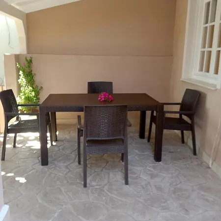 Menegis Apartman Zákinthosz